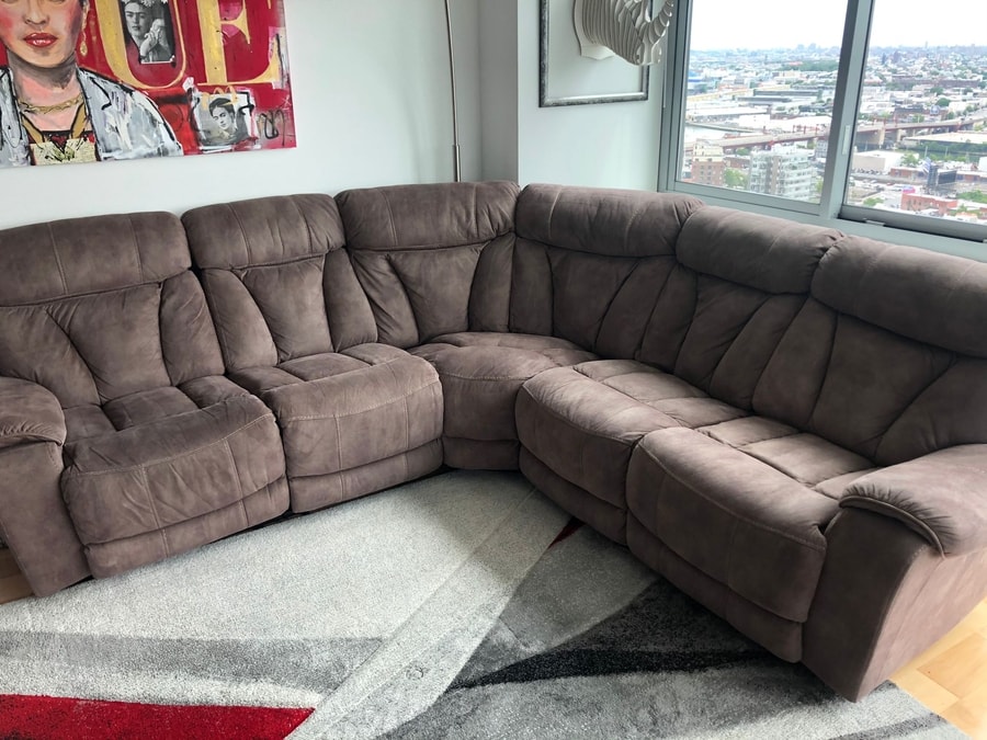 Servicio de limpieza a vapor de sofás